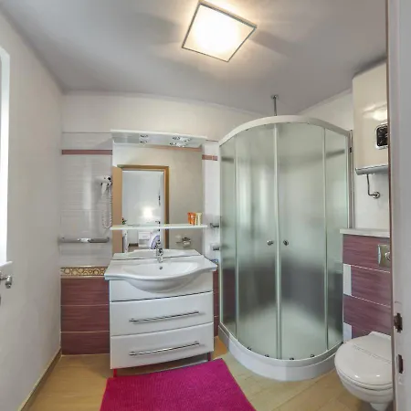 Guesthouse Residence Major 4*