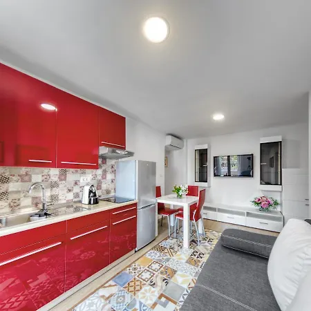 Guesthouse Residence Major Ρόβινι